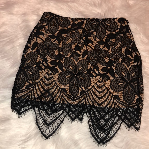 Express Dresses & Skirts - Lace Express Skirt